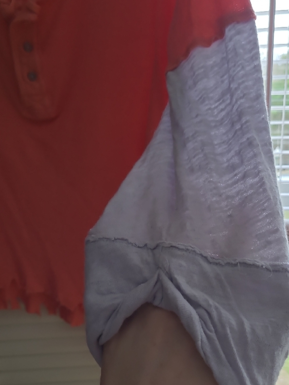 WE THE FREE Coral-Orange Sharkbite Hem Henley Heather Gray Sleeves Oversized EUC - Picture 5 of 10